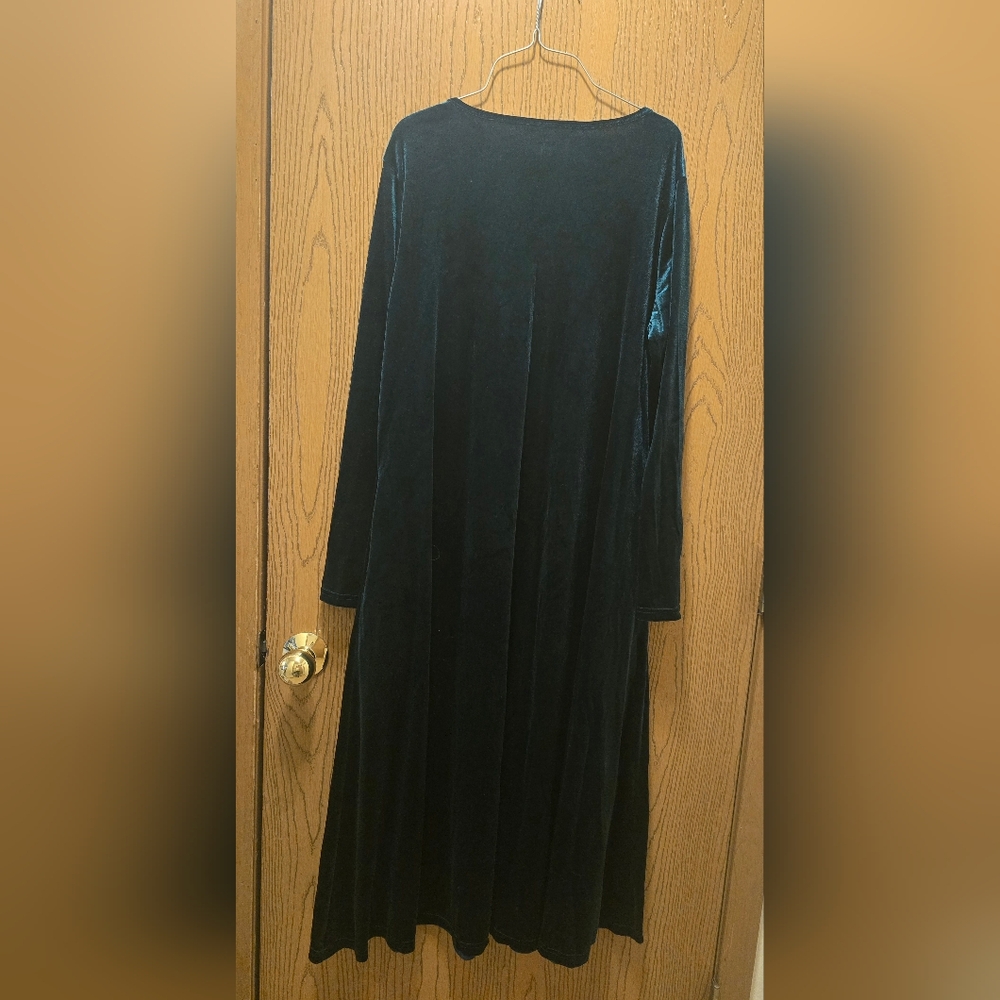 NWOT Women's Elegant Velvet Dress - Green Long Sleeve Fitted Top & Flowy 1x - Picture 9 of 13